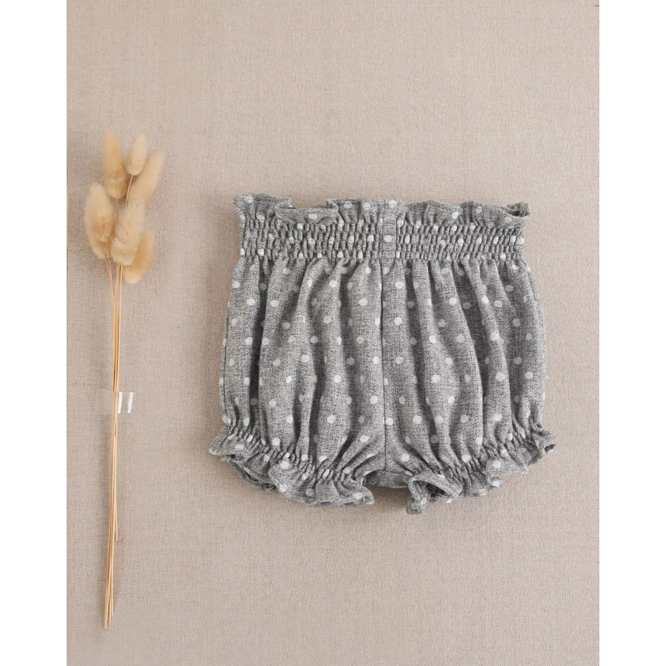 Short de bebé niña en gris jaspeado con topos