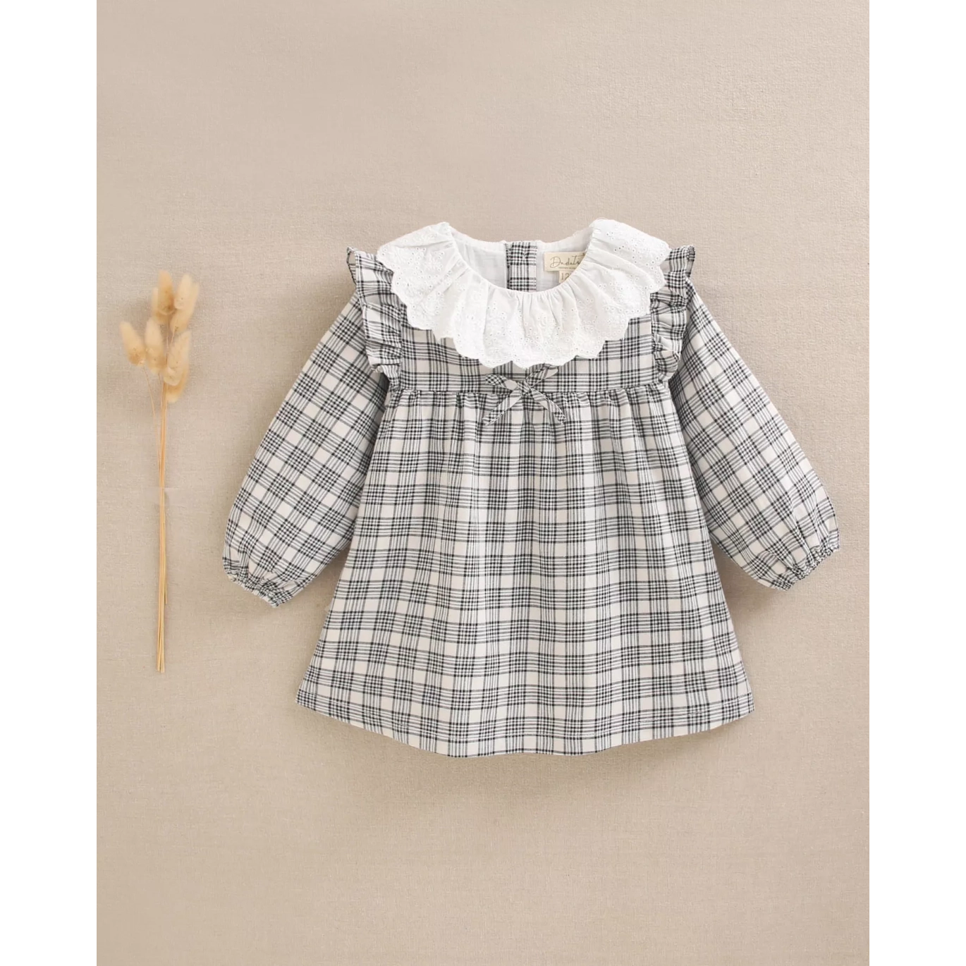 Vestido de bebé niña de cuadros blanco y negro