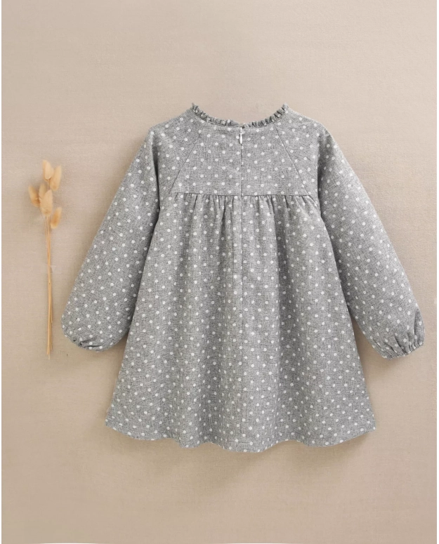Vestido de niña en gris jaspeado con topos
