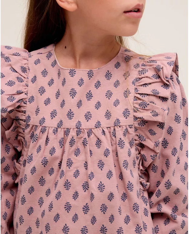 Vestido de niña rosa con estampado de hojas azules